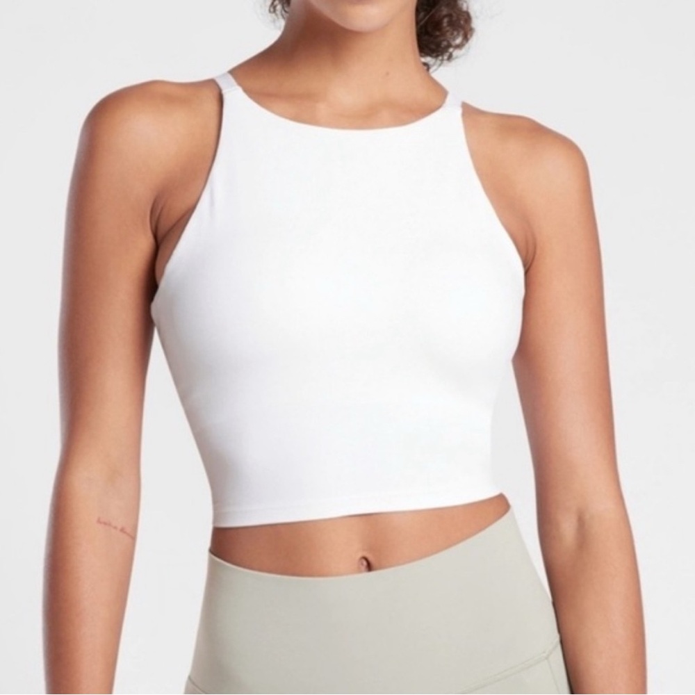 Athleta Intention Crop D-DD